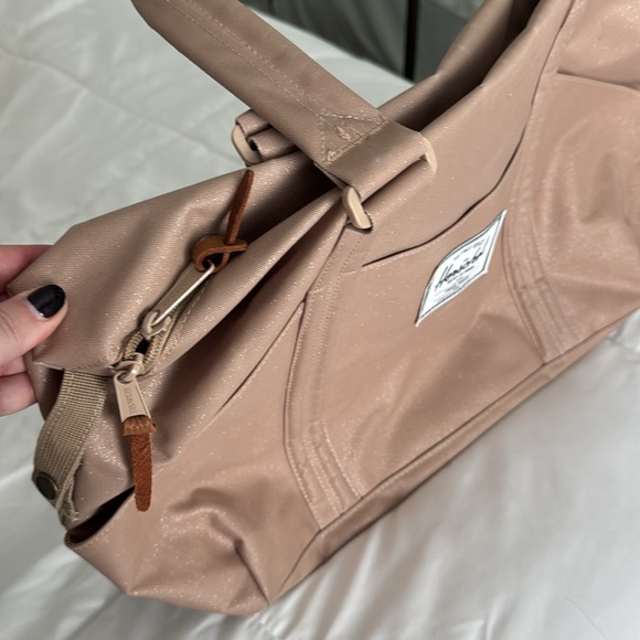 Herschel Supply Co Duffle - Picture 2 of 8